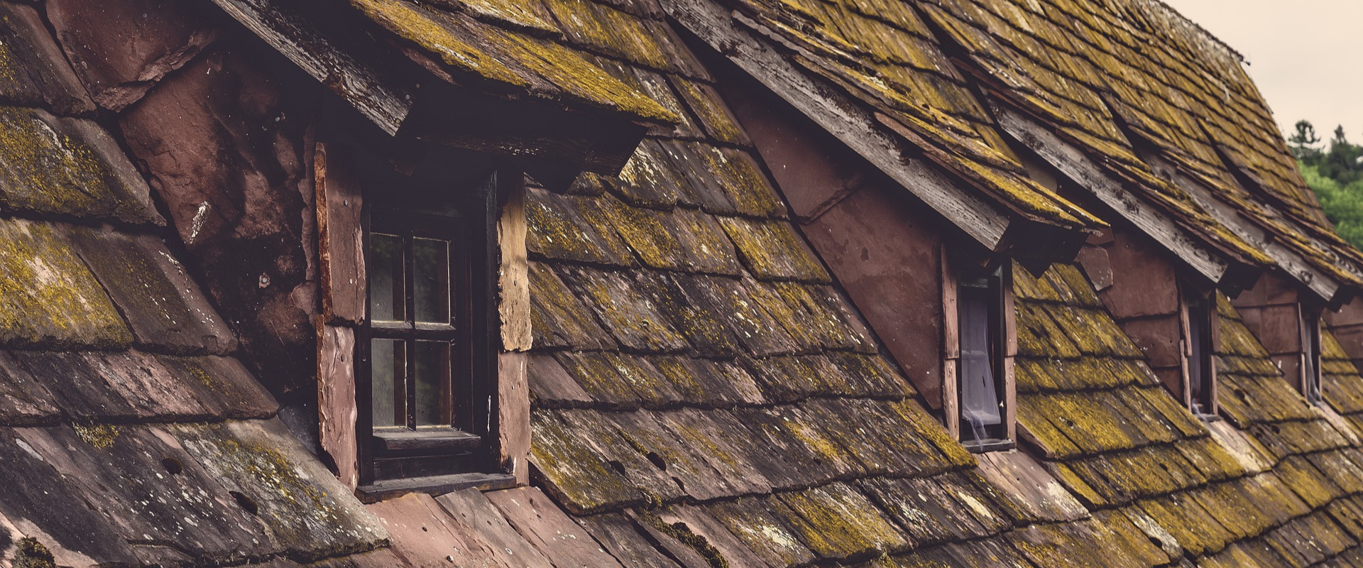 How to Select the Best Roofing Contractor